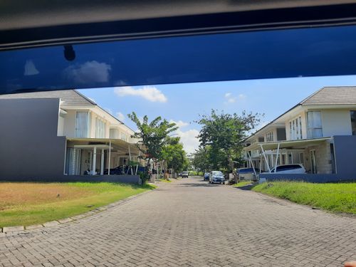 foto posisi tengah perumahan CITRALAND THE GREENLAKE SHOPHOUSES