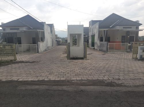 foto gerbang perumahan Citraraya Residence 2