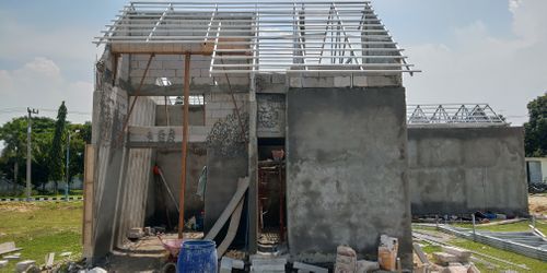 foto tampak rumah tipe 40 perumahan Sinergi Land Tuban