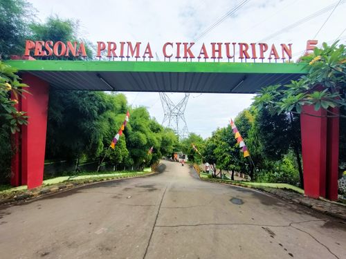 foto gerbang perumahan Pesona Prima Cikahuripan