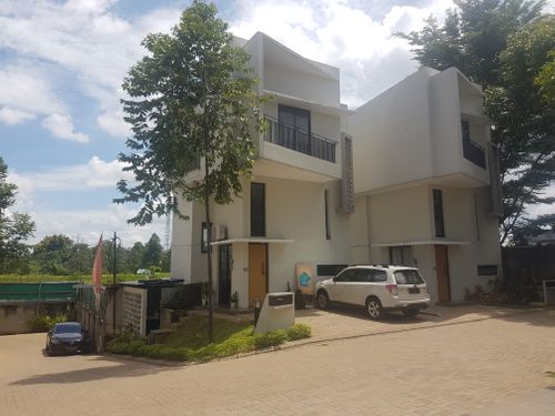 foto contoh rumah perumahan V Townhouse