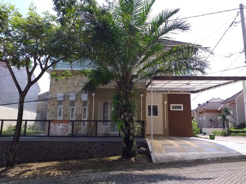 foto tampak rumah tipe Panderman Main Road 3 perumahan Pesanggrahan Kusuma