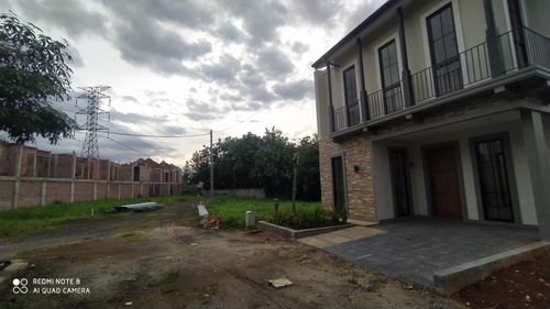foto posisi tengah perumahan AMARYLIS ESTATE
