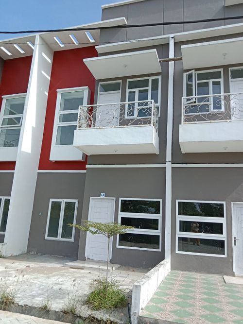 foto tampak rumah tipe 80 perumahan Royal Mansion tahap 2