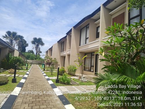 foto posisi tengah perumahan LADDA BAY VILLAGE