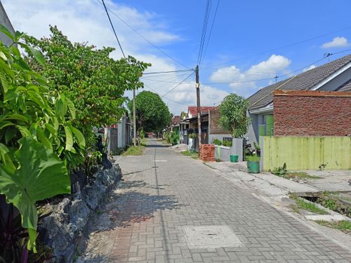foto posisi tengah perumahan GEDONGAN INDAH