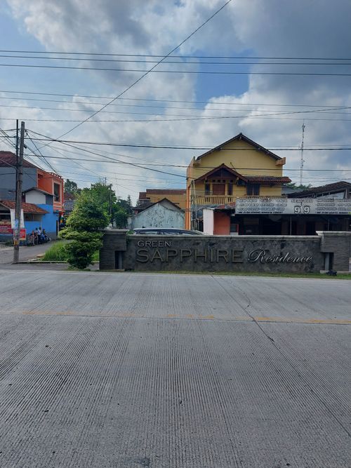 foto gerbang perumahan SAPPHIRE RESIDENCE TAHAP 1