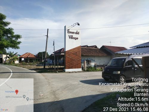 foto gerbang perumahan EMERALD VILLAGE