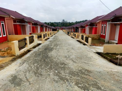 foto posisi tengah perumahan GRAHA TIMUR RAYA TAHAP 4
