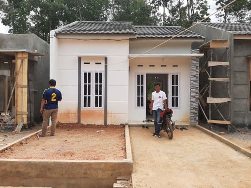 foto tampak rumah tipe 36 perumahan BUNGA KEDATON