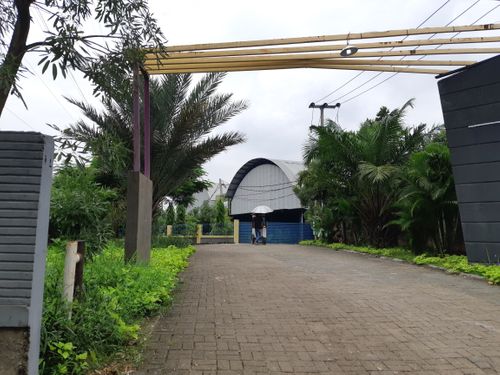 foto posisi tengah perumahan Klari Indah Permata