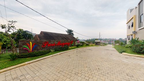 foto gerbang perumahan Puri Mayang 2