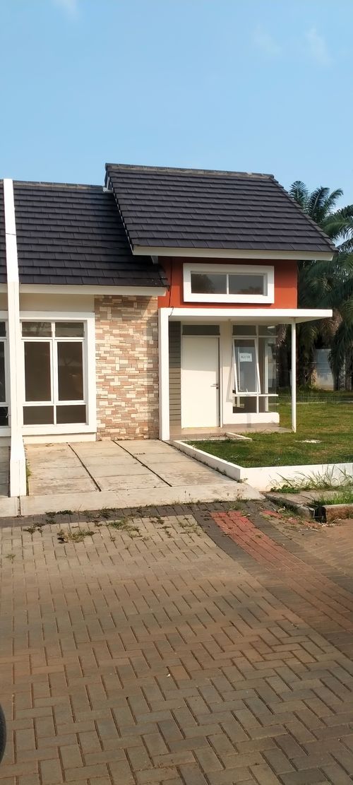 foto tampak rumah tipe Bougenville perumahan SPRING GARDEN RESIDENCE