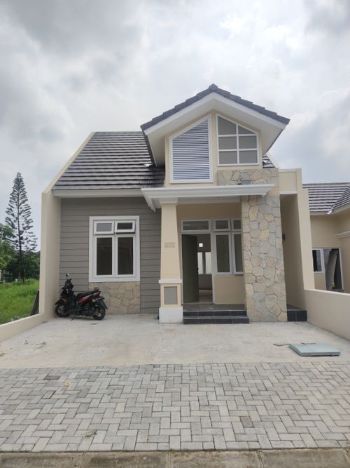 foto contoh rumah perumahan PLAMONGAN INDAH JASMINE PARK