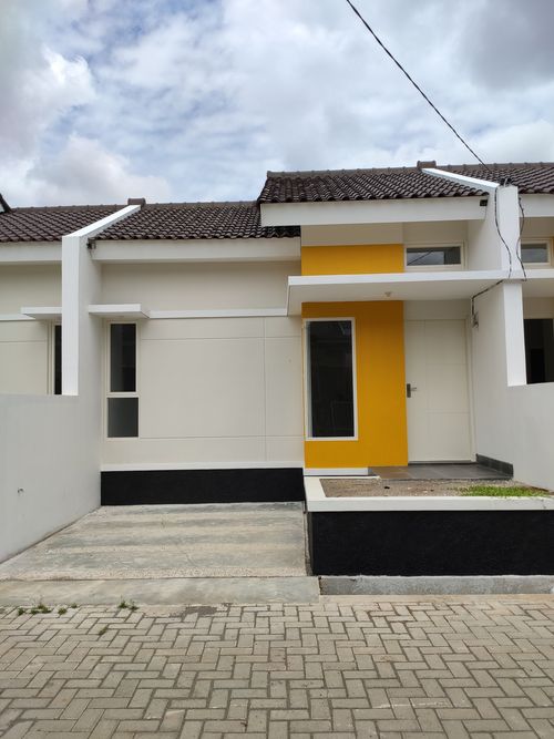 foto tampak rumah tipe Palem B8-22 perumahan MEGAH NUSA MADANI