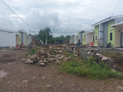 foto posisi tengah perumahan BUKIT PANDAWA REGENCY