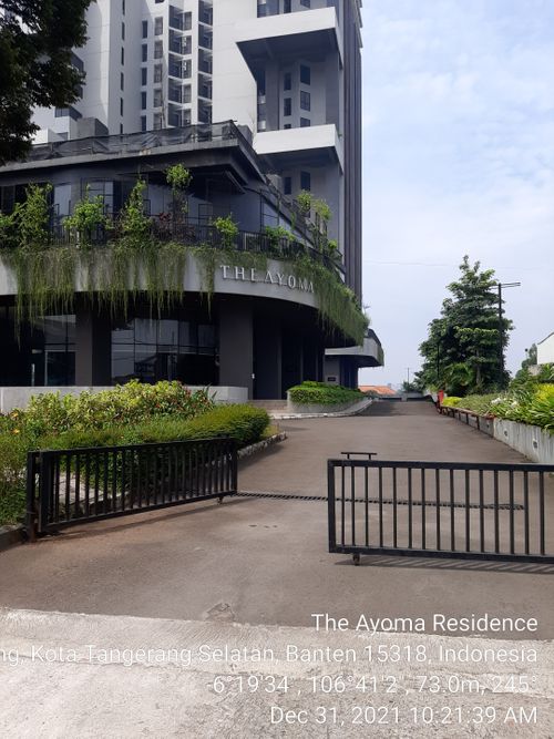 foto gerbang perumahan The Ayoma