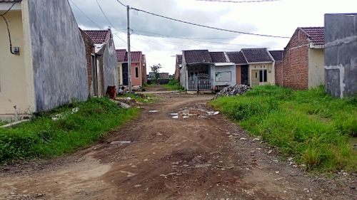 foto posisi tengah perumahan Queen GARDENIA 2 ROSE