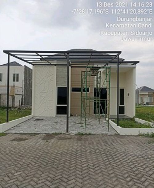 foto tampak rumah tipe 75 perumahan ROYAL INDAH REGENCY