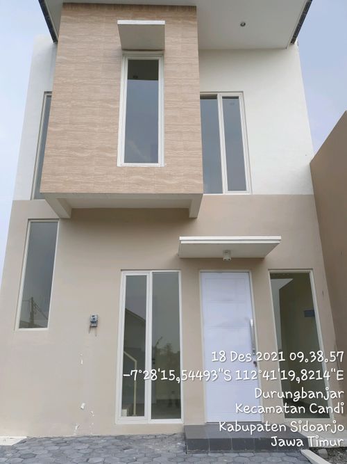 foto tampak rumah tipe 47 perumahan ROYAL INDAH REGENCY