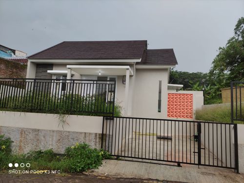 foto tampak rumah tipe 50 perumahan Perum Griya Lestari