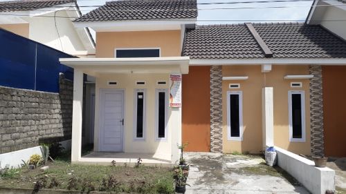 foto contoh rumah perumahan perum permata jingga