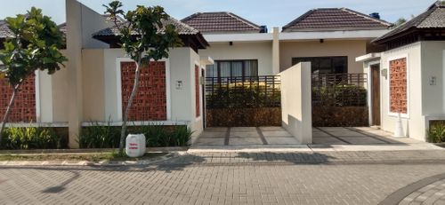 foto tampak rumah tipe Pakubuwono perumahan Perumahan Villa Ubud