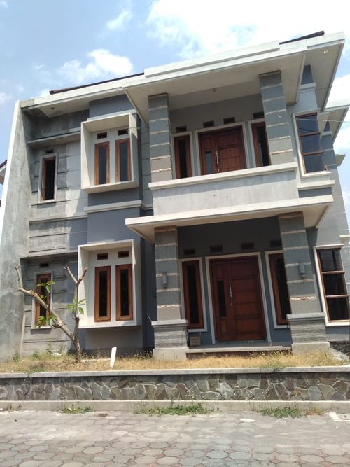 foto tampak rumah tipe 241 perumahan PERUMAHAN MUSTIKA ASRI RESIDNCE