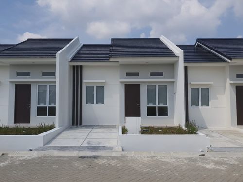 foto tampak rumah tipe B+ Blok H15 perumahan Graha Mirai