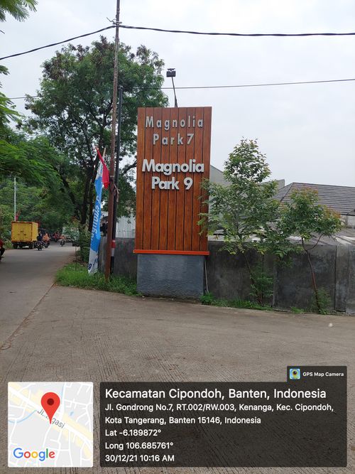 foto gerbang perumahan Magnolia Park 9