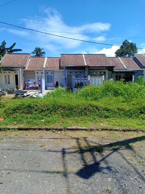 foto contoh rumah perumahan Taman Asri Regency