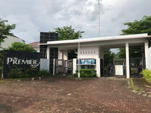 foto gerbang perumahan Water Front City 2 Premier Residence
