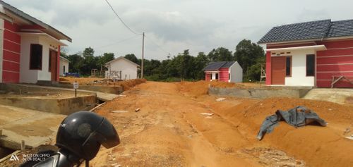 foto posisi tengah perumahan RIZKY HADI RESIDENCE 2