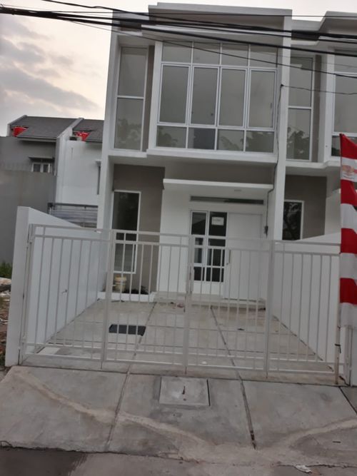 foto tampak rumah tipe ST. LOUIS perumahan PONDOK GADING RESIDENCE