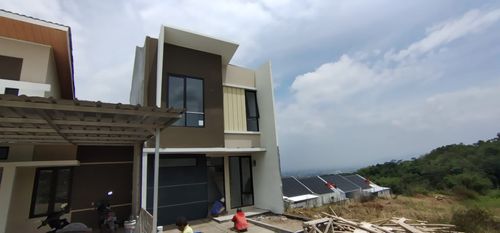 foto tampak rumah tipe 50 Cozy Level (358) perumahan Bukit Sukanagara Resort