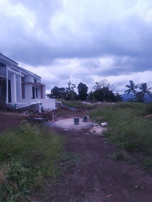 foto posisi tengah perumahan KEDAUNG INDAH PERMAI