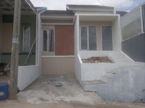 foto tampak rumah tipe 36 Tulip (450) perumahan Grand Valley Ujung Berung