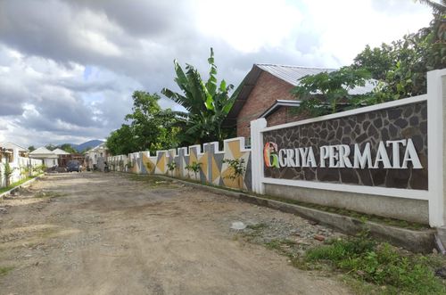 foto gerbang perumahan GRIYA PERMATA