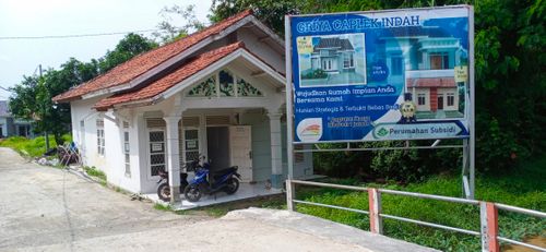 foto gerbang perumahan GRIYA CAPLEK INDAH