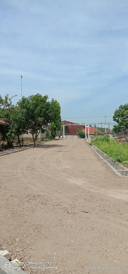 foto posisi tengah perumahan BUMI CICADAS ASRI