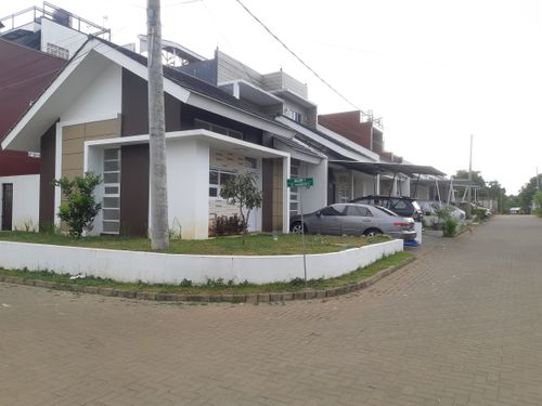 foto posisi tengah perumahan GREEN HARMONI RESIDENCE