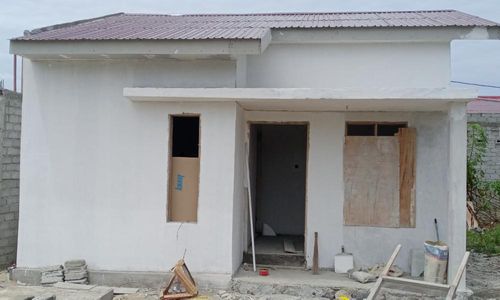 foto tampak rumah tipe 36/50 perumahan Bumi Alyuna Petobo