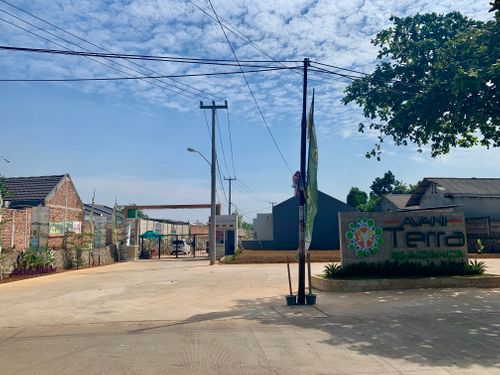 foto gerbang perumahan Avani Terra Residence