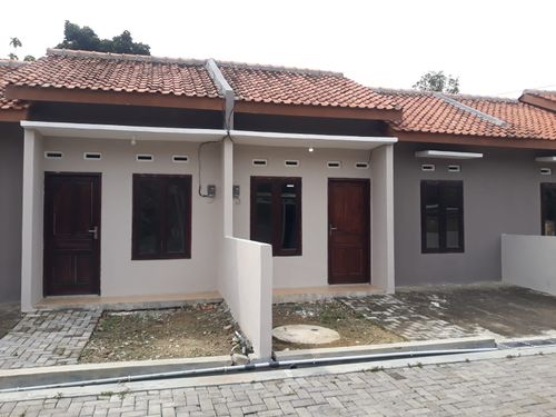 foto tampak rumah tipe 30/60 perumahan GROBOGAN PERMAI