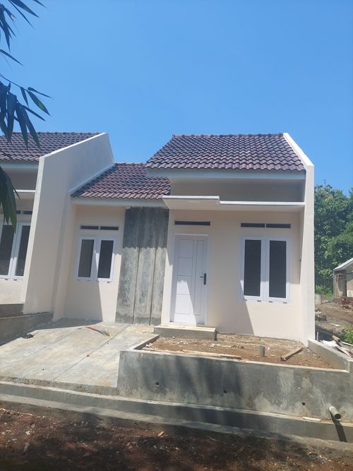 foto contoh rumah perumahan PURI WIRADADI 2
