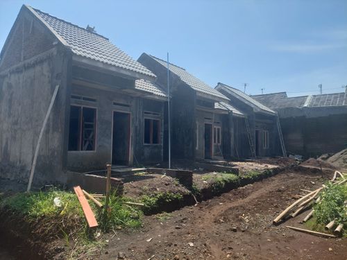 foto posisi tengah perumahan PURI WIRADADI 2