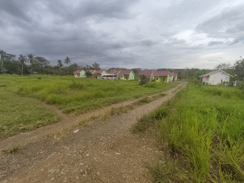 foto posisi tengah perumahan KOMPLEK PESONA CABI RAYA