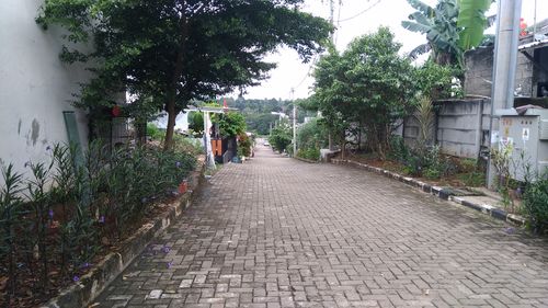 foto posisi tengah perumahan Grand Village Residence 2