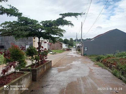 foto posisi tengah perumahan LESTARI GARDEN HILL 2