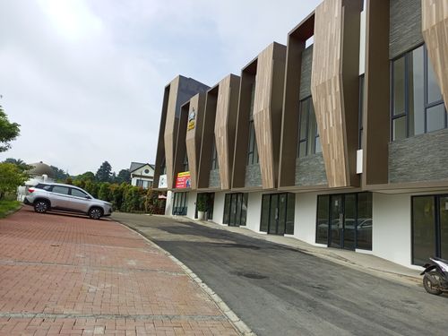 foto contoh rumah perumahan RANCAMAYA GOLF ESTATE-KINGSHOP
